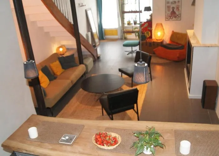 Hébergement de vacances Charme De L Ancien Et Confort Moderne *