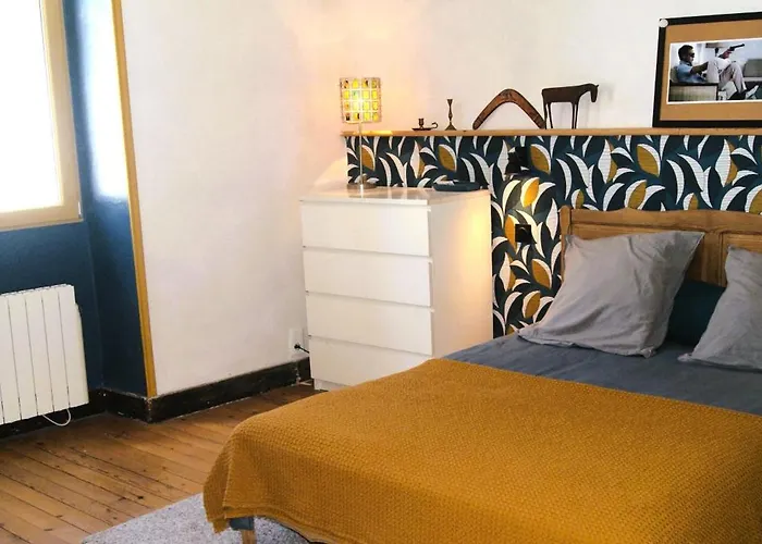 Hébergement de vacances Charme De L Ancien Et Confort Moderne *